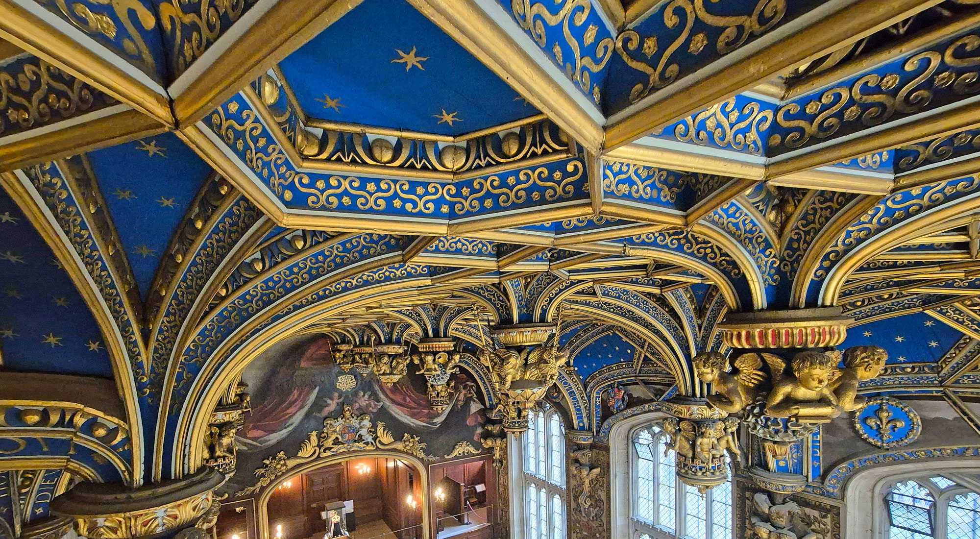 Chapel Royal, Hampton Court Palace – survey of the ceiling and reredos